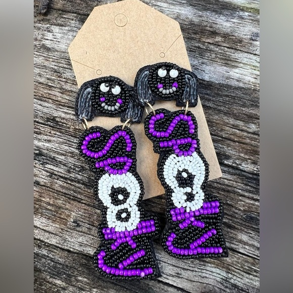 $10 JEWELRY SALE! 
Spooky earrings - Picture 1 of 1